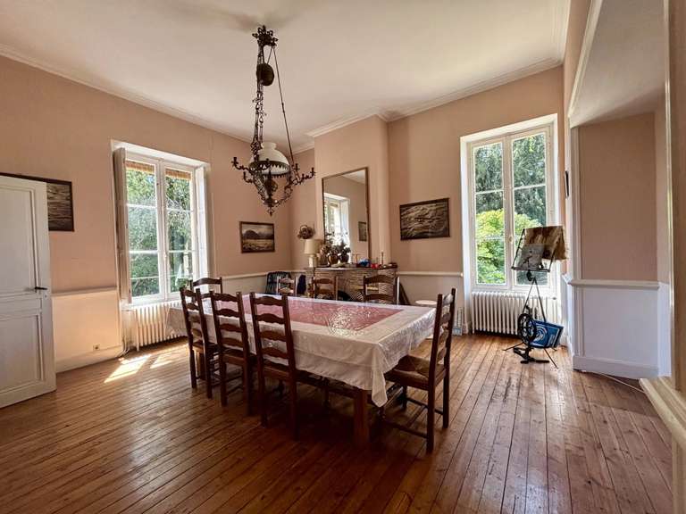 Maison Condom - 4 chambres - 222m²