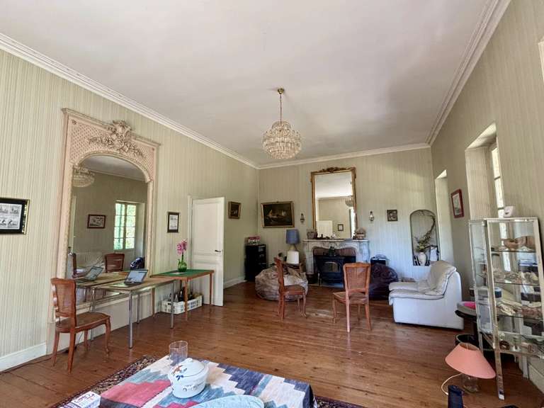 Maison Condom - 4 chambres - 222m²