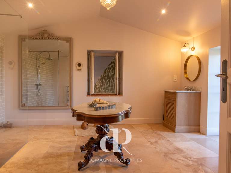 Maison Condom - 3 chambres - 235m²