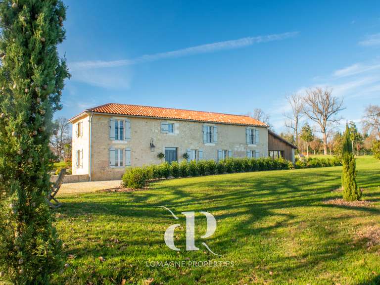 Maison Condom - 3 chambres - 235m²