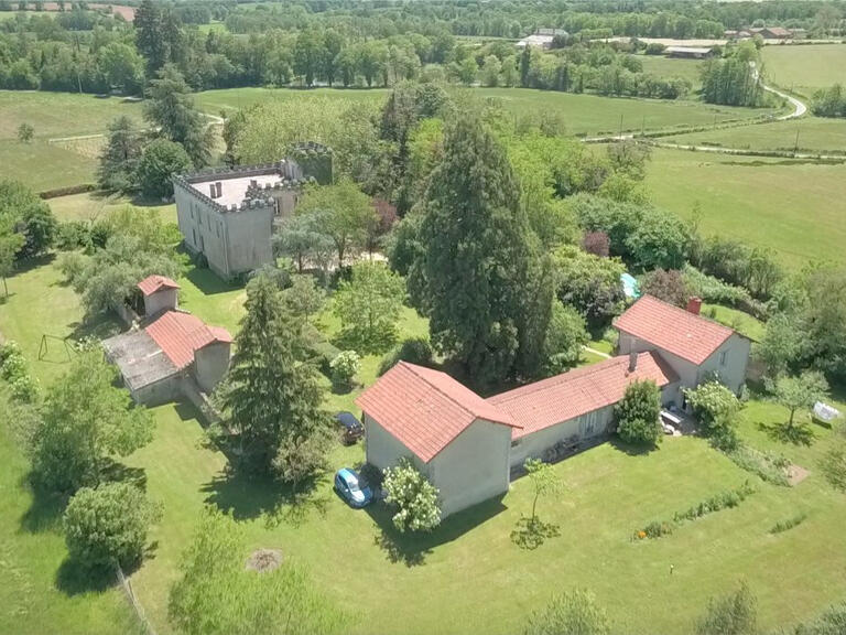 Vente Château Confolens - 9 chambres