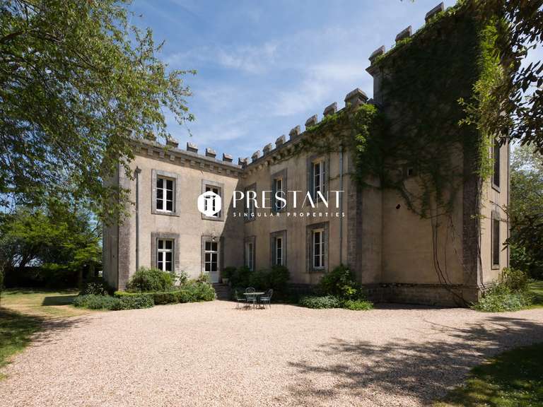 Property Confolens - 9 bedrooms - 540m²