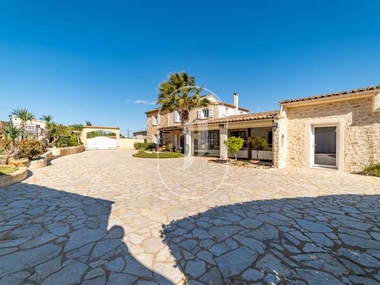 Maison Connaux - 4 chambres - 182m²