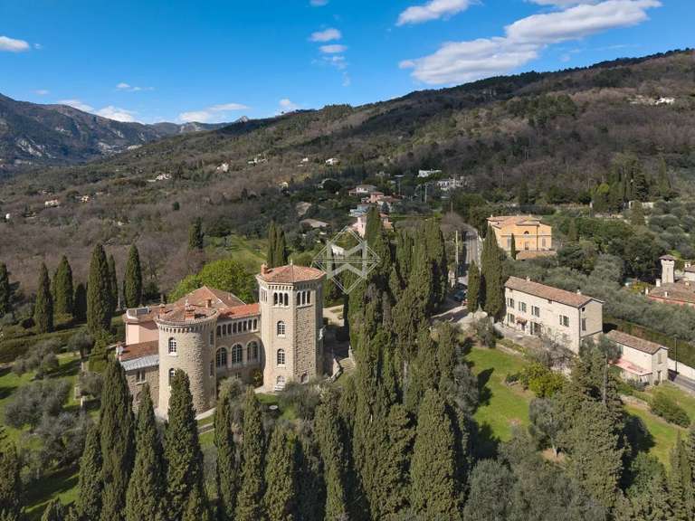 Propriété Contes - 11 chambres - 600m²