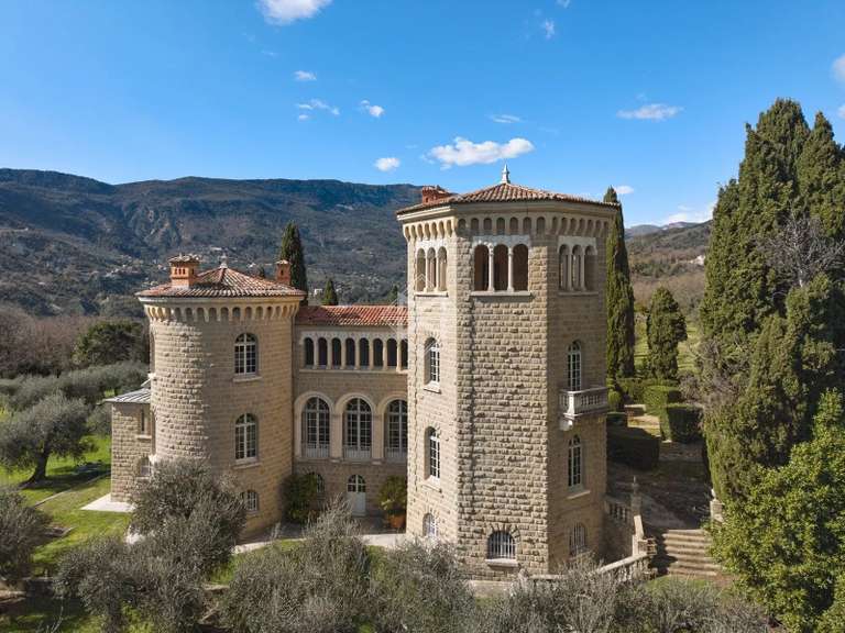 Propriété Contes - 11 chambres - 600m²