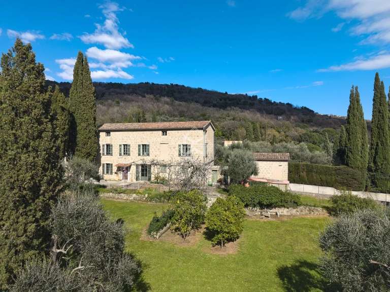 Propriété Contes - 11 chambres - 600m²