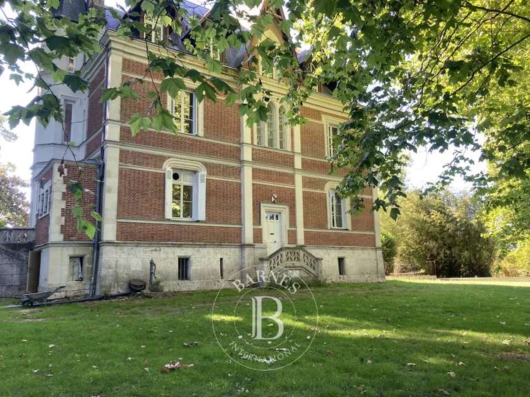 Château Contres - 8 chambres - 480m²