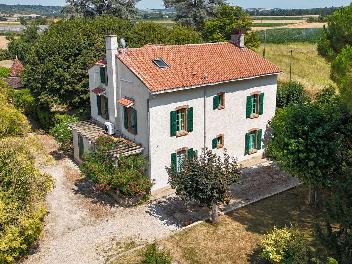 Maison Corbarieu