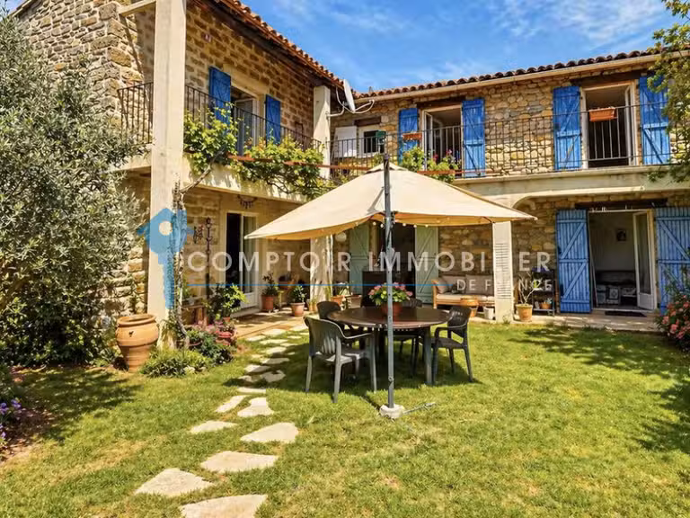 House Corconne - 8 bedrooms - 300m²