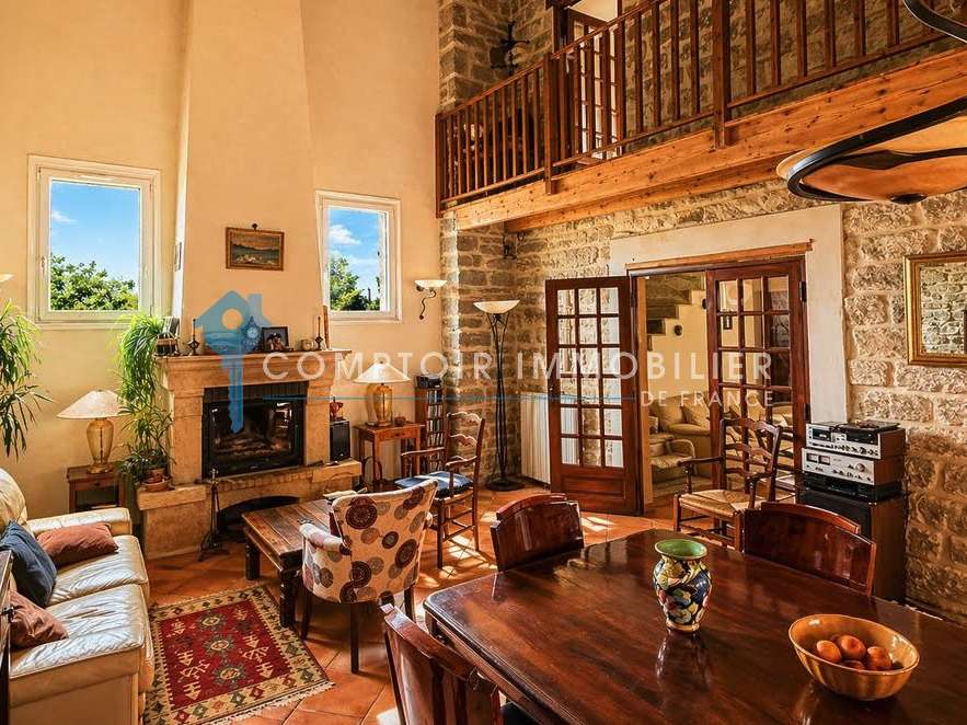 Maison Corconne