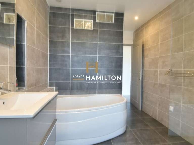 Bien atypique Cordes-sur-Ciel - 7 chambres - 290m²