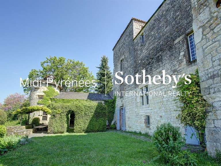 Castle Cordes-sur-Ciel - 7 bedrooms - 470m²