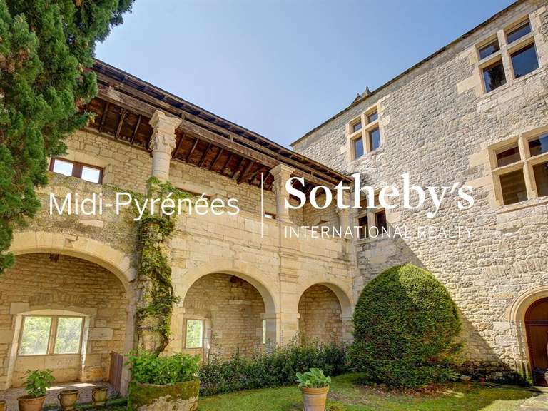 Castle Cordes-sur-Ciel - 7 bedrooms - 470m²