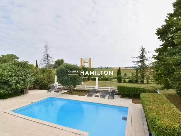 Maison Cordes-sur-Ciel - 16 chambres - 830m²