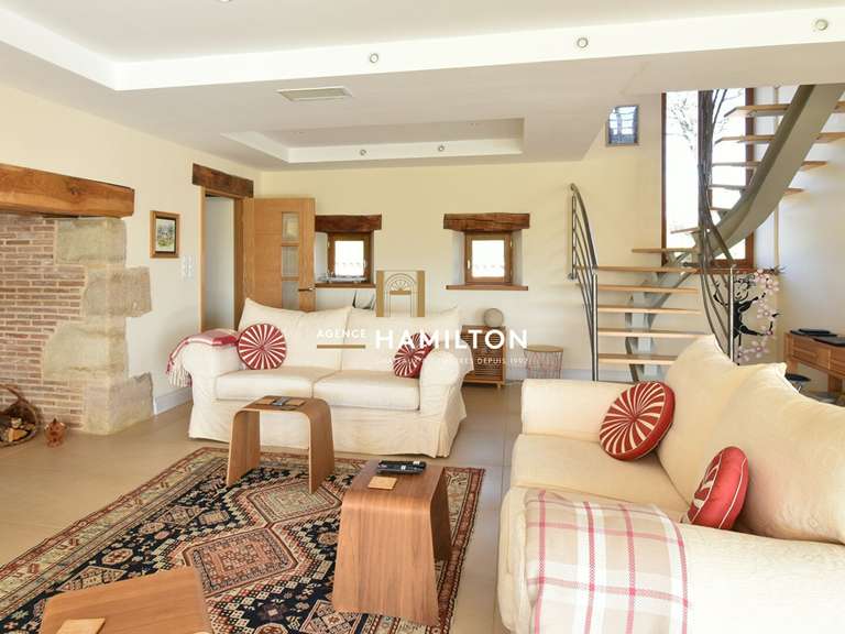 Maison Cordes-sur-Ciel - 5 chambres - 217m²