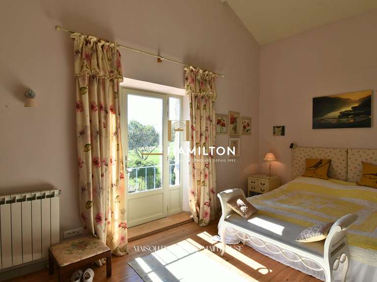 Maison Cordes-sur-Ciel - 6 chambres - 314m²