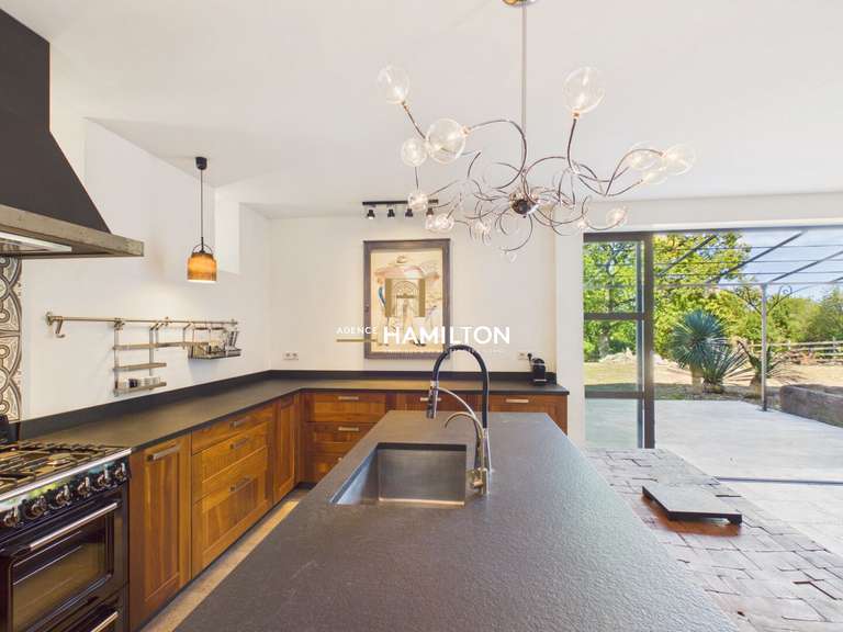 Maison Cordes-sur-Ciel - 7 chambres - 255m²