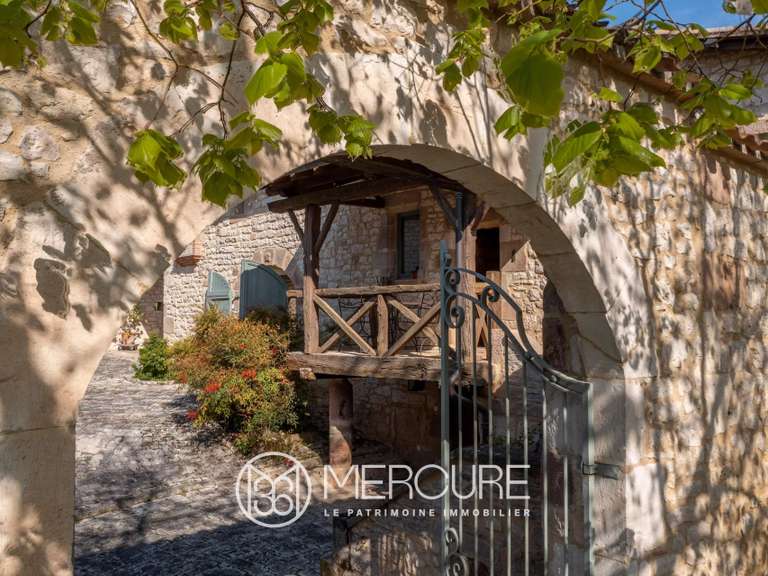 Propriété Cordes-sur-Ciel - 3 chambres - 420m²