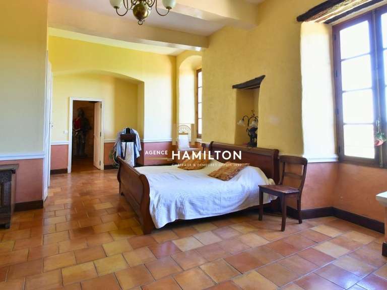 Propriété Cordes-sur-Ciel - 8 chambres - 430m²