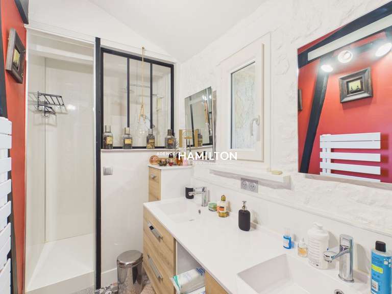 Propriété Cordes-sur-Ciel - 5 chambres - 230m²