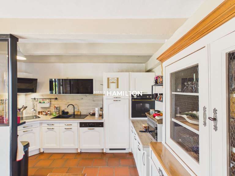 Propriété Cordes-sur-Ciel - 5 chambres - 230m²