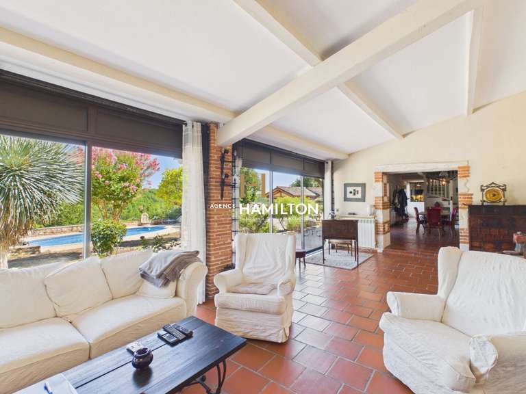 Propriété Cordes-sur-Ciel - 5 chambres - 230m²
