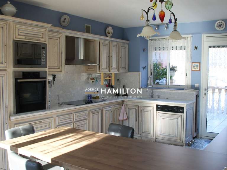 Villa Cordes-sur-Ciel - 3 bedrooms - 251m²