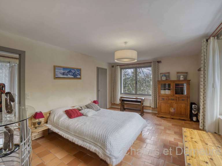 Maison Cordon - 6 chambres - 341m²