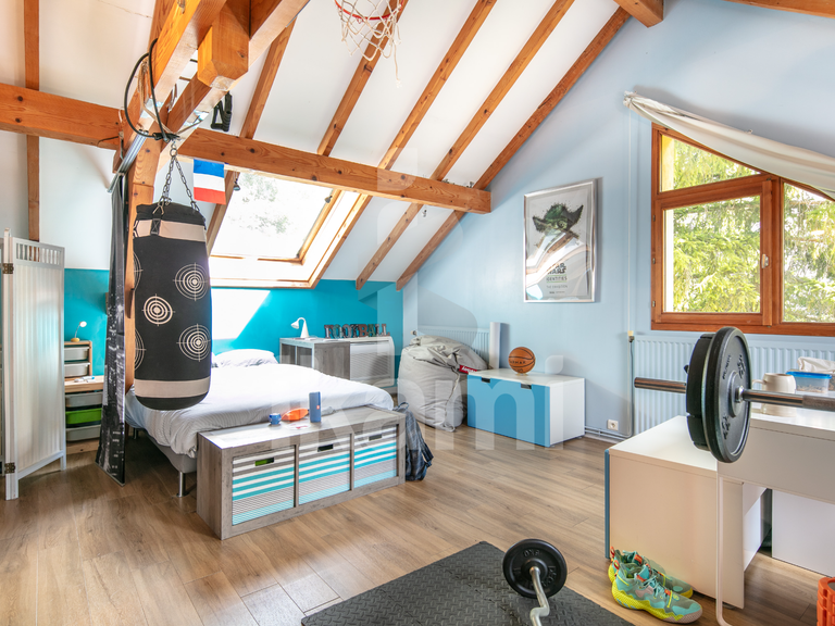 Maison Corenc - 4 chambres - 246m²