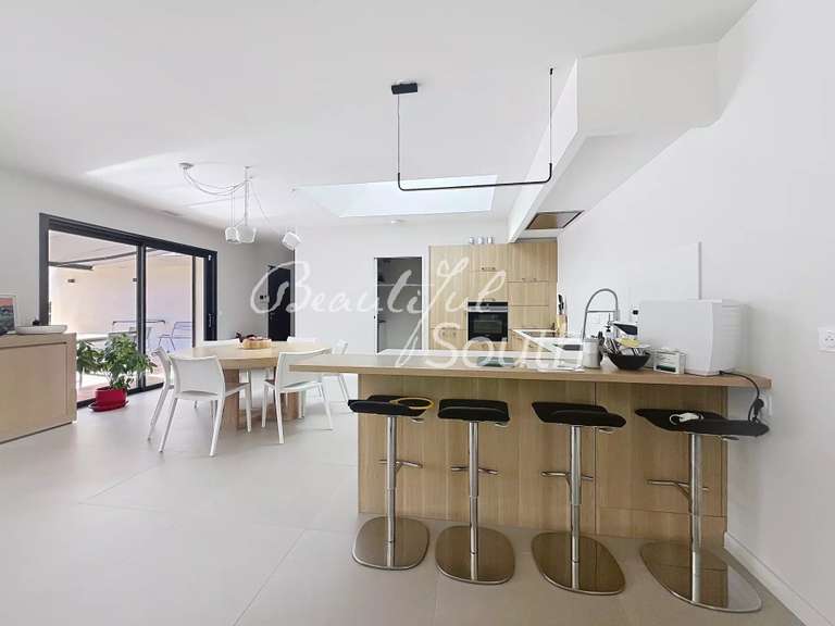 Villa Corneilla-del-Vercol - 3 chambres - 180m²