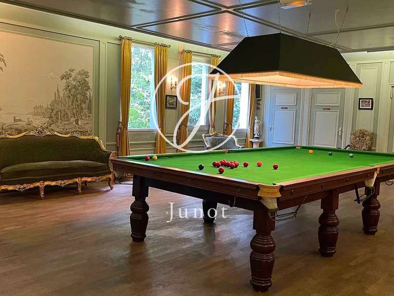 Château Cornillé - 9 chambres - 1201m²