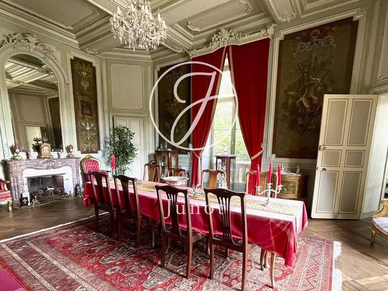 Château Cornillé - 9 chambres - 1201m²