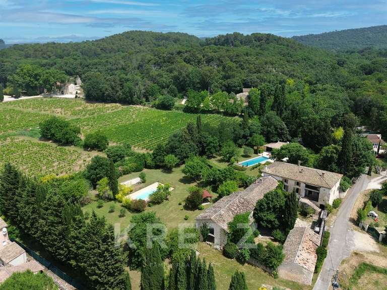 Maison Cornillon - 9 chambres - 600m²