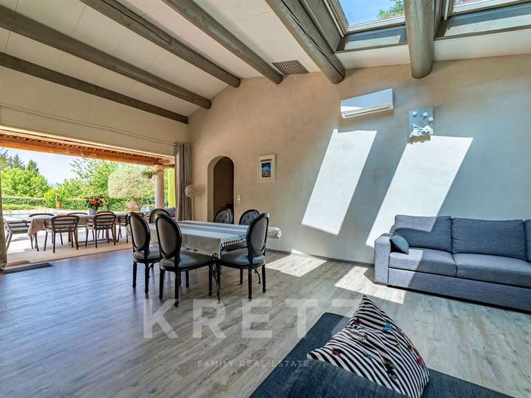 Maison Cornillon - 9 chambres - 600m²