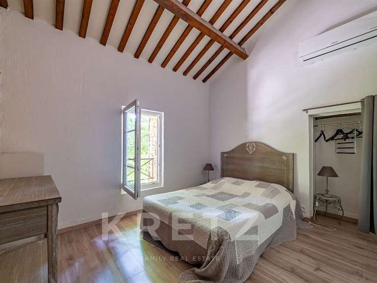 Maison Cornillon - 9 chambres - 600m²