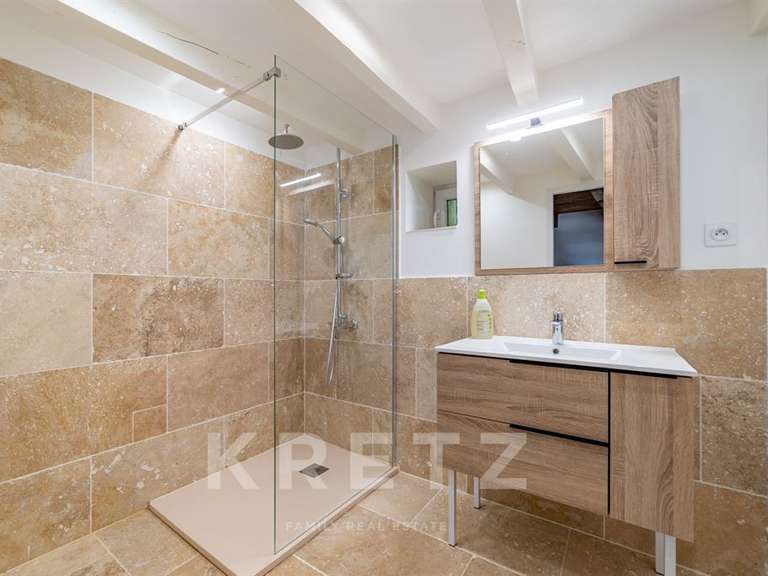 Maison Cornillon - 9 chambres - 600m²