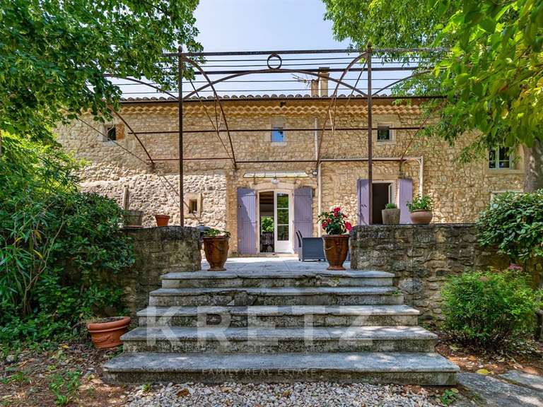 Maison Cornillon - 9 chambres - 600m²