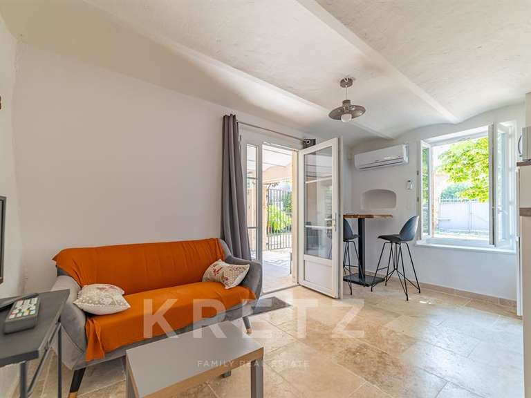 Maison Cornillon - 9 chambres - 600m²