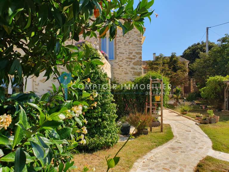 Maison Cornillon - 9 chambres - 463m²