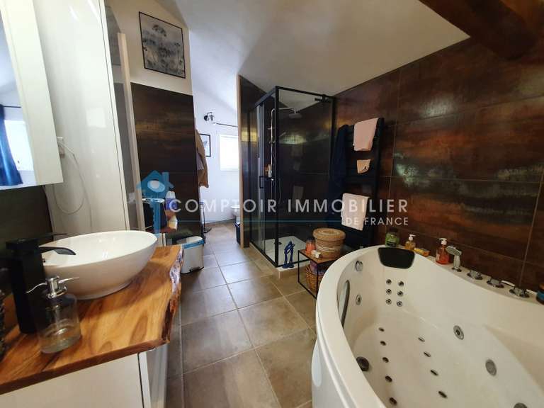 Maison Cornillon - 9 chambres - 463m²