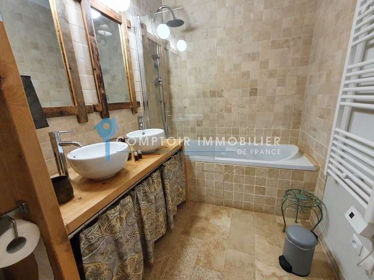 Maison Cornillon - 9 chambres - 463m²