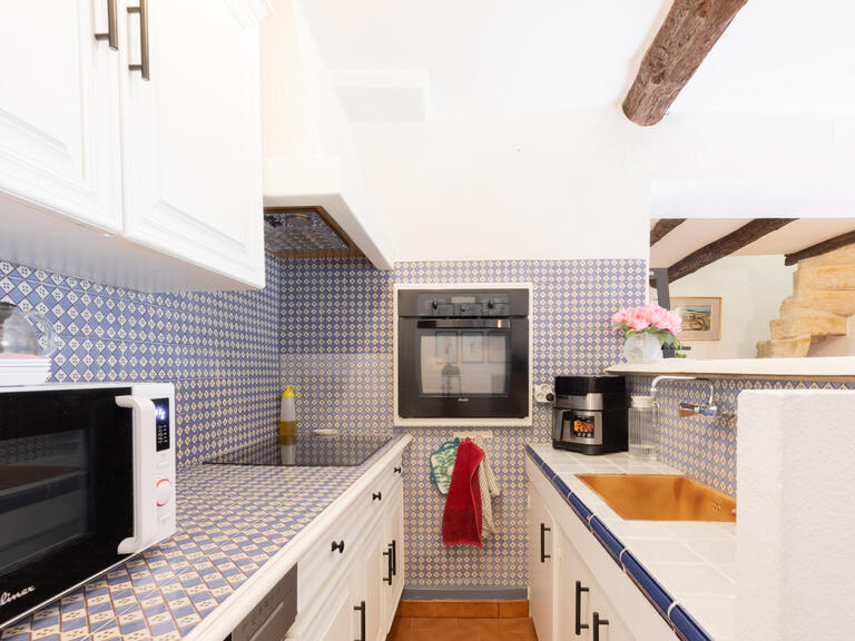 Maison Cornillon-Confoux - 5 chambres - 160m²