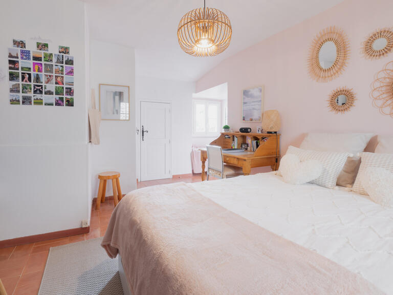 Maison Cornillon-Confoux - 5 chambres - 160m²