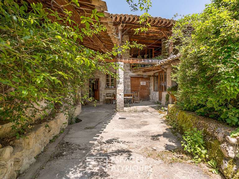 Maison Cornillon-sur-l'Oule - 4 chambres - 450m²