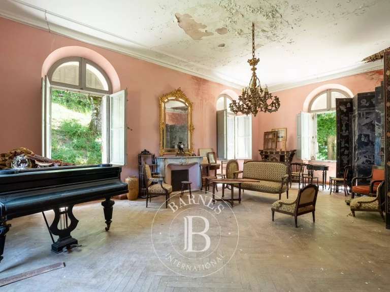 Château Corte - 8 chambres - 800m²