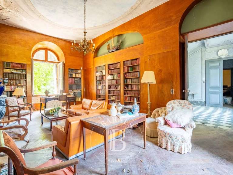 Château Corte - 8 chambres - 800m²