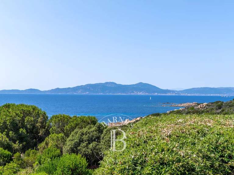 Propriété Coti-Chiavari - 406m²