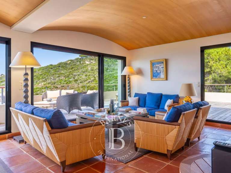 Propriété Coti-Chiavari - 406m²