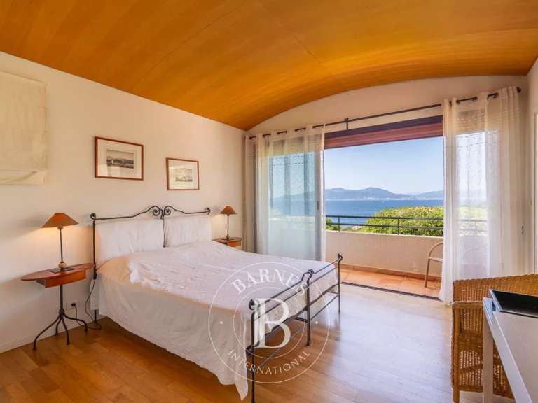 Propriété Coti-Chiavari - 406m²
