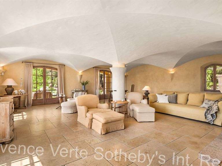 Maison Cotignac - 3 chambres - 288m²